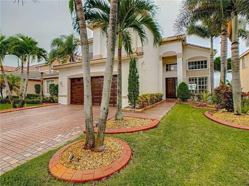 5 bedroom 3 bath Residential Lease for rent at 4827 SW 183RD Avenue, Miramar FL 33029