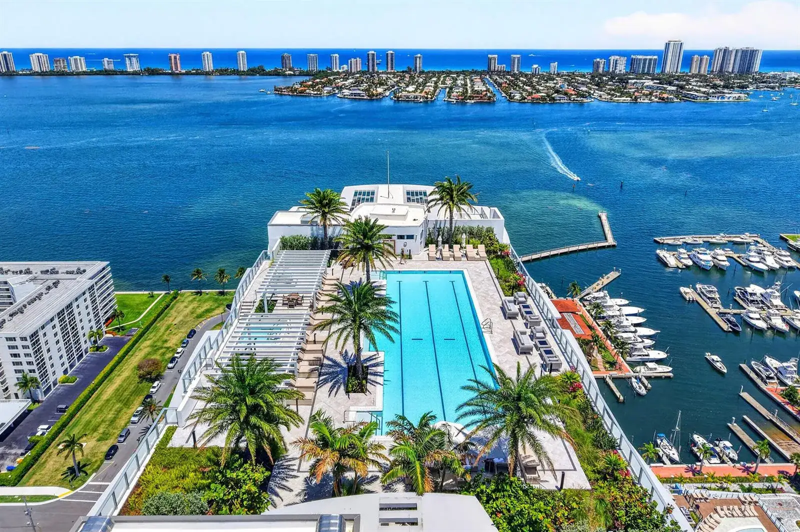 220 Lake Shore Drive # 1708, Lake Park FL 33403