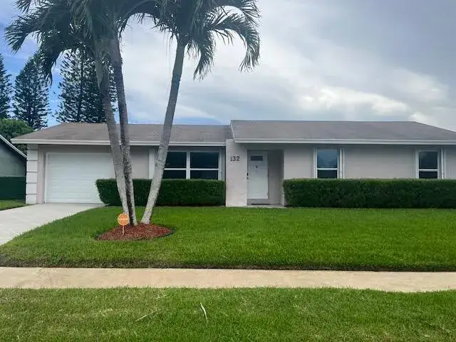 3 bedroom 2 bath Residential Lease for rent at 132 Bobwhite Road, Royal Palm Beach FL 33411