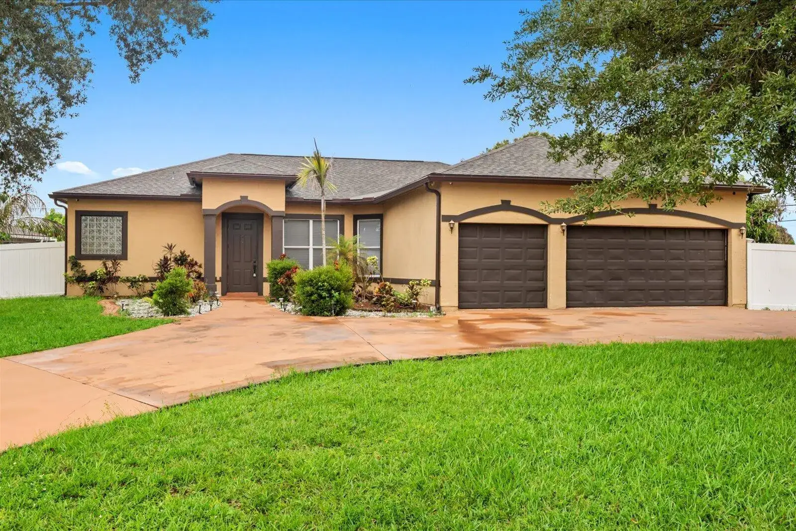 4 bedroom 2 bath Residential for sale at 2901 SW Pierson Road, Port St. Lucie FL 34953