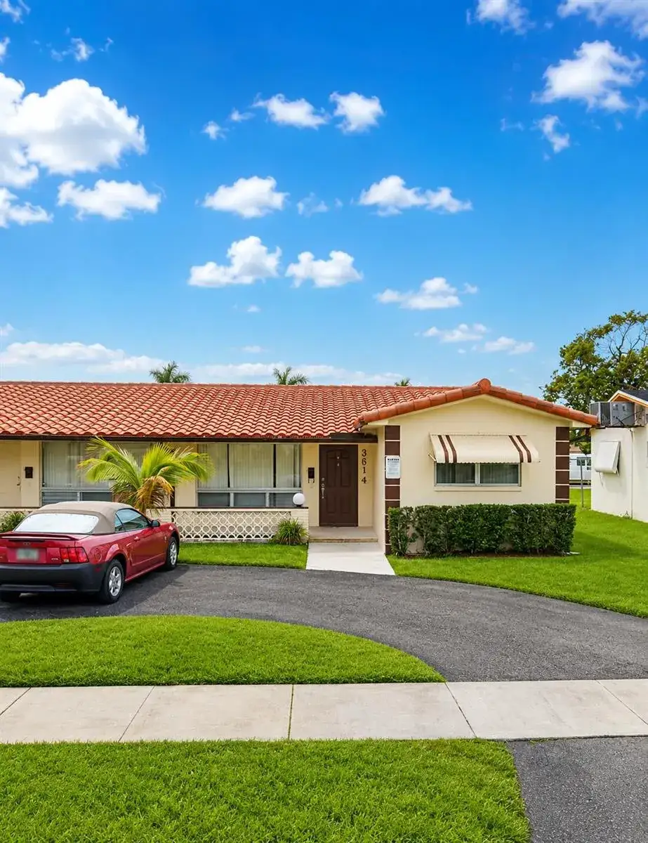 3 bedroom 2 bath Residential Lease for rent at 3614 TAYLOR Street, Hollywood FL 33021