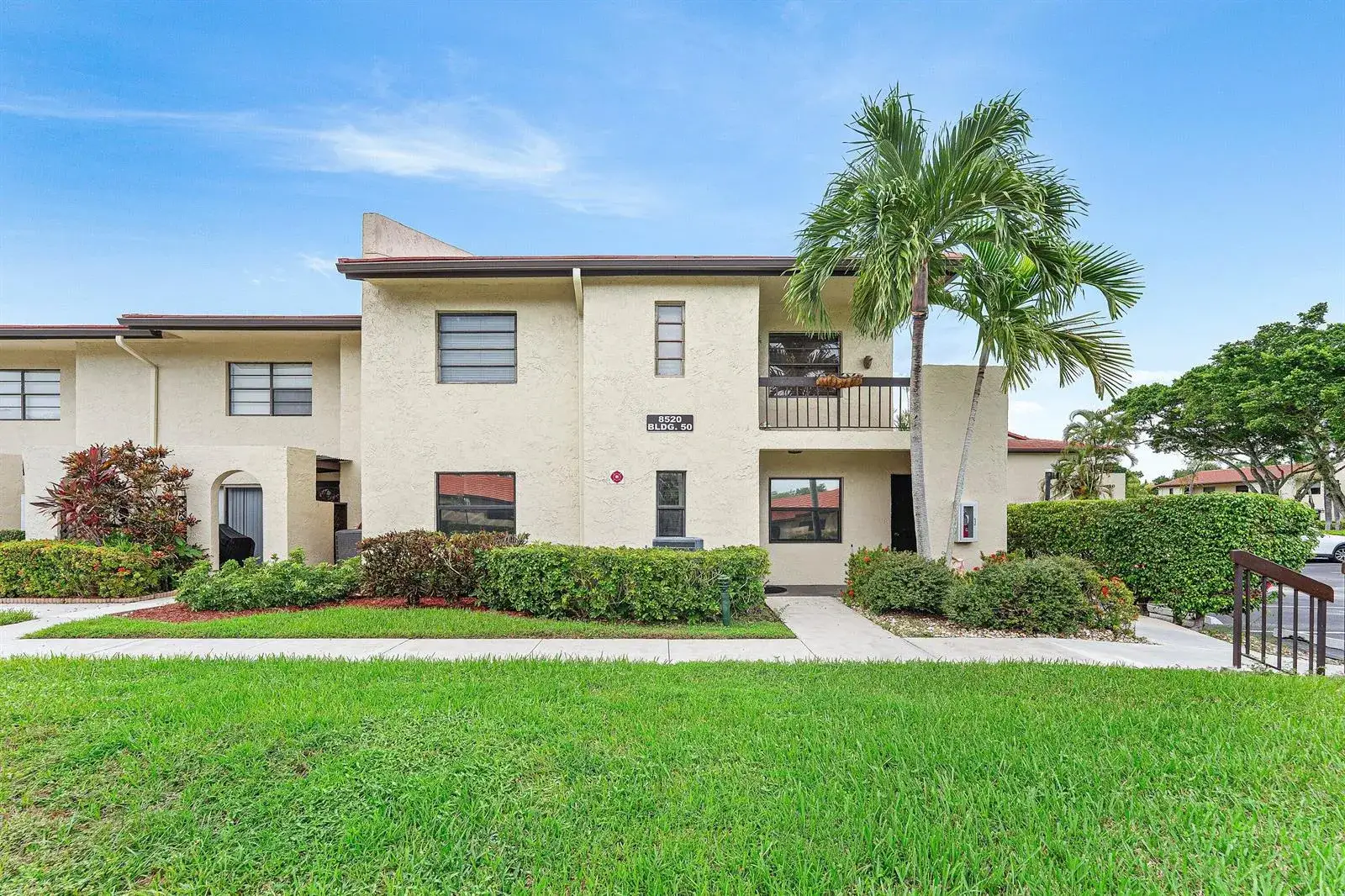 2 bedroom 2 bath Residential for sale at 8520 CASA DEL LAGO, Boca Raton FL 33433