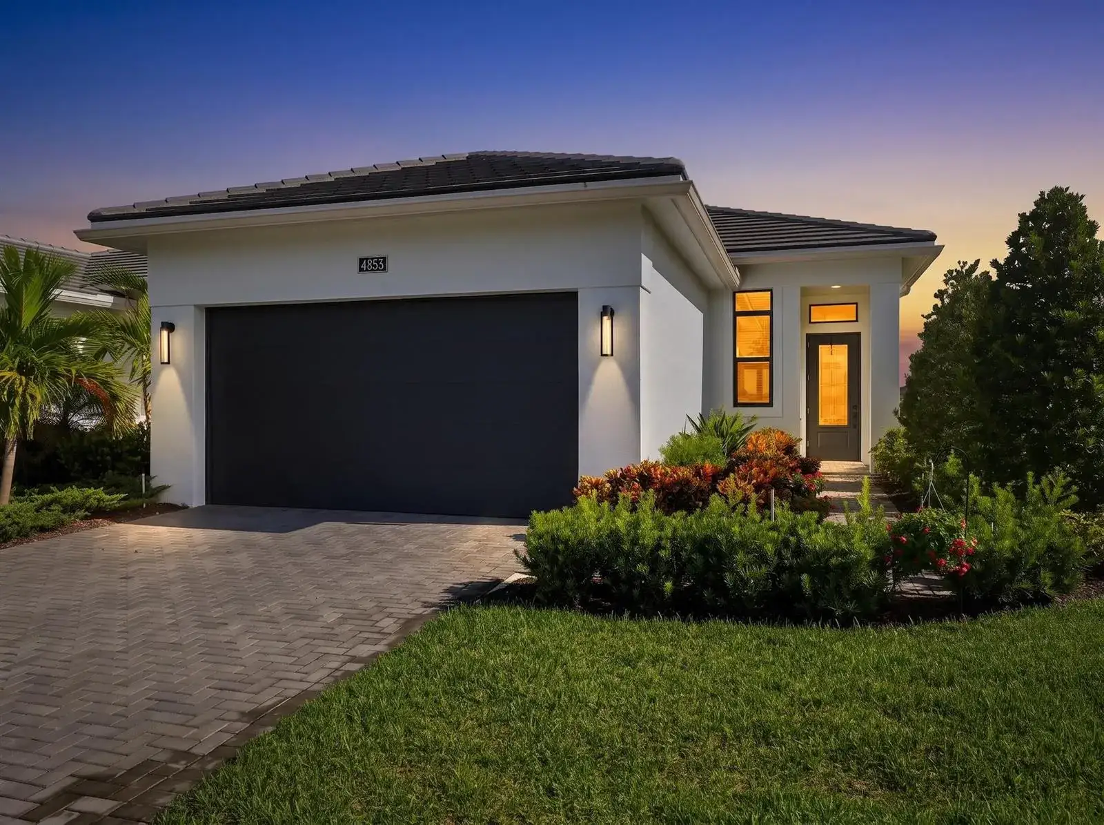 2 bedroom 2 bath Residential for sale at 4853 Saint Armands Way, Westlake FL 33470