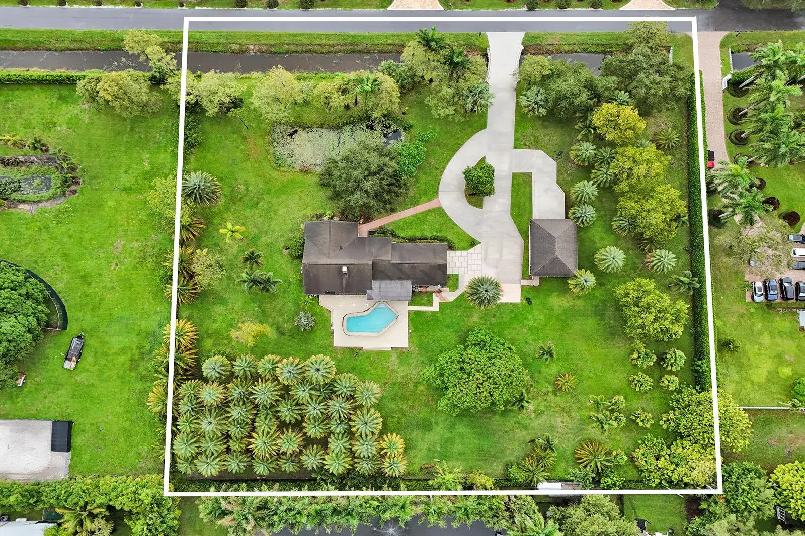 4 bedroom 2 bath Residential for sale at 7555 NW 82ND Terrace, Parkland FL 33067