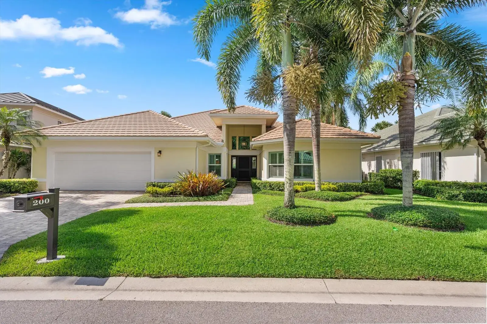 3 bedroom 3 bath Residential for sale at 200 Birkdale Lane, Jupiter FL 33458