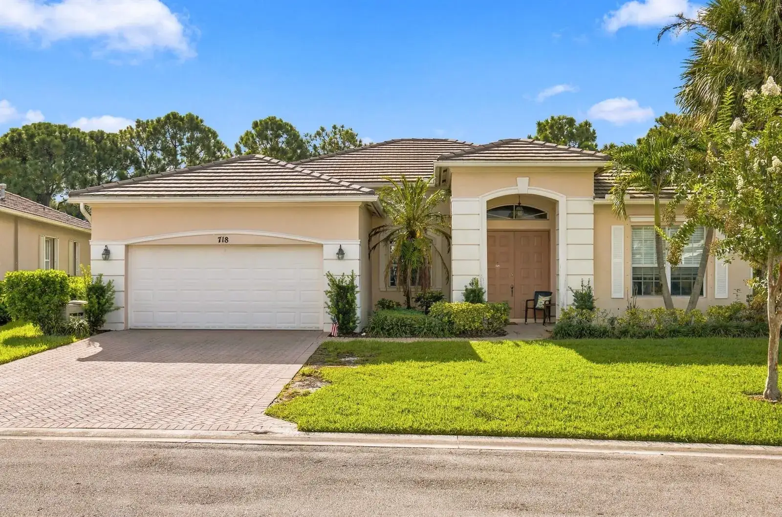 3 bedroom 2 bath Residential for sale at 718 SW MYAKKA RIVER, Port St. Lucie FL 34986