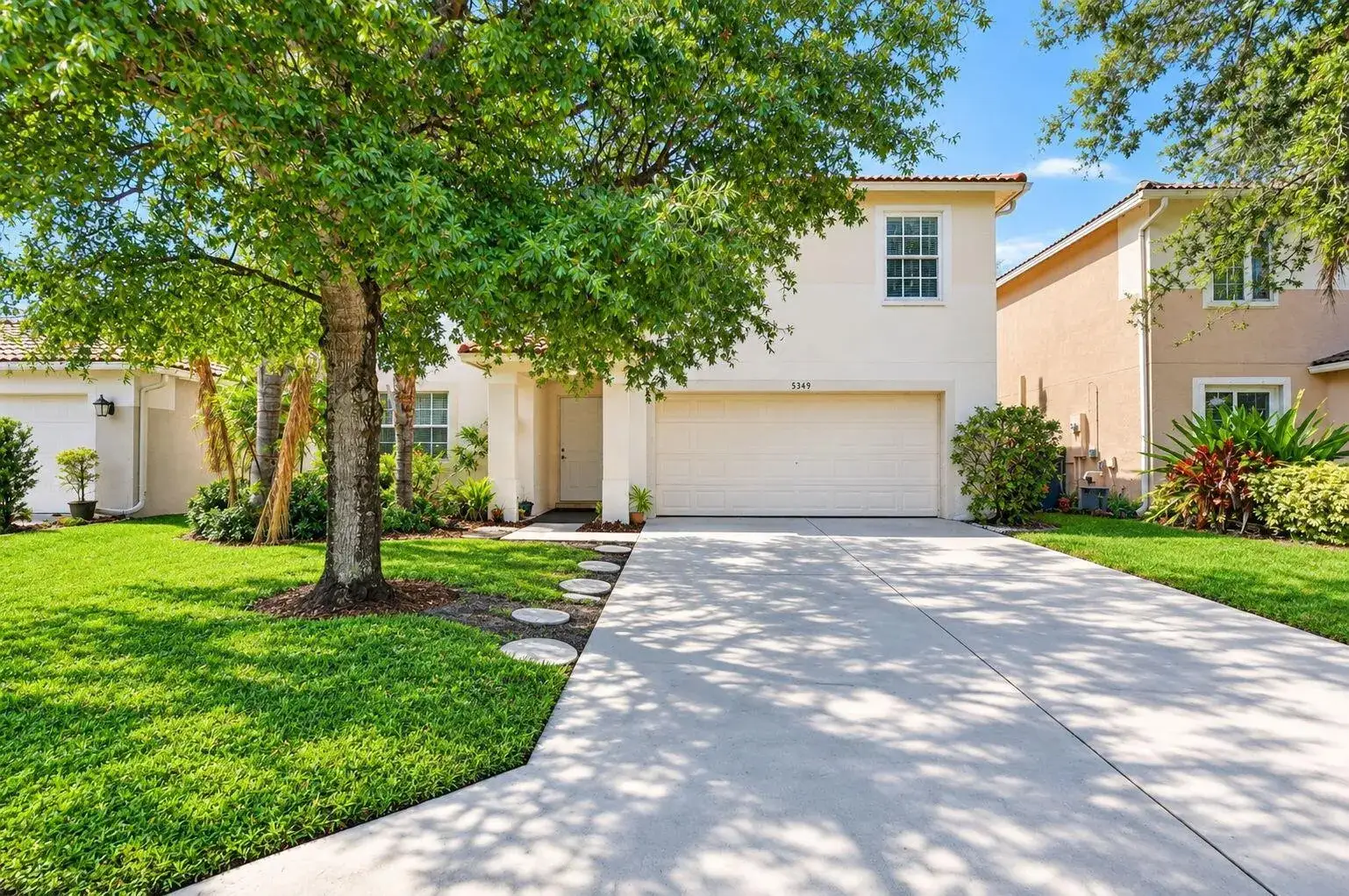 5 bedroom 3 bath Residential for sale at 5349 MEADOWS EDGE # 5349, Lake Worth FL 33463