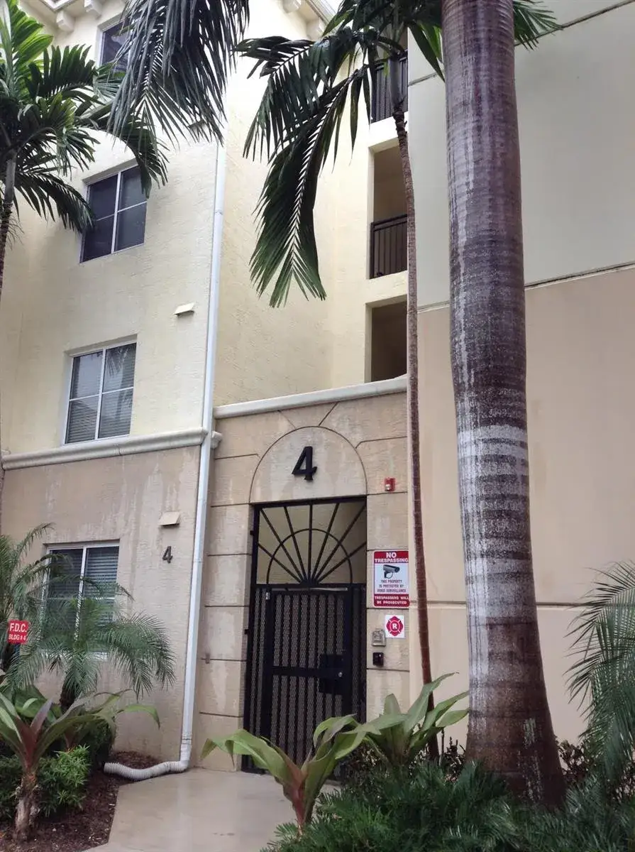 3 bedroom 2 bath Residential for sale at 4403 RENAISSANCE Way, Boynton Beach FL 33426