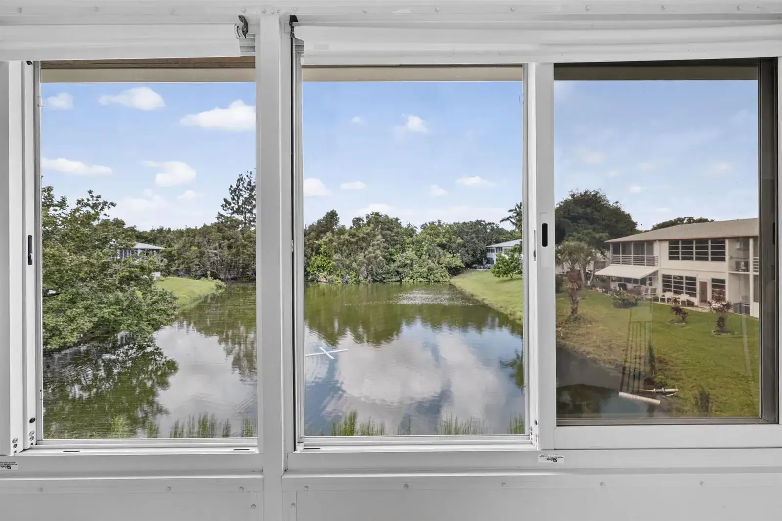 2 bedroom 1 bath Residential for sale at 253 NORTHAMPTON M, West Palm Beach FL 33417