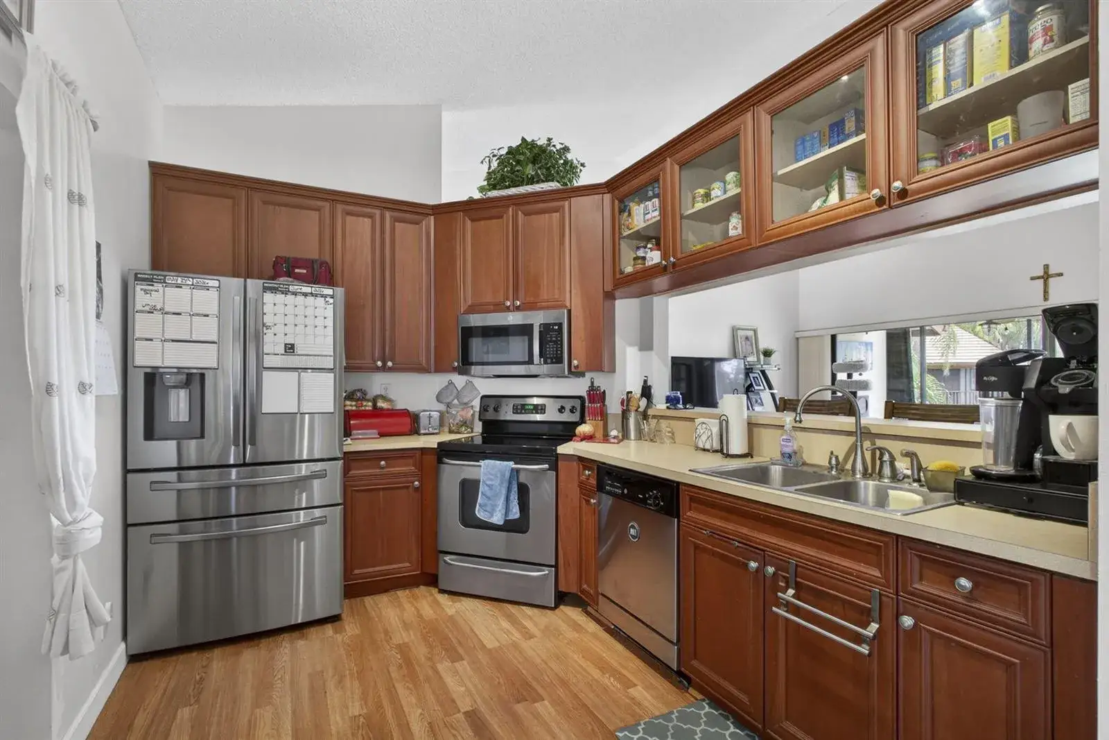 3 bedroom 2 bath Residential for sale at 12644 Shoreline Drive # 8F, Wellington FL 33414