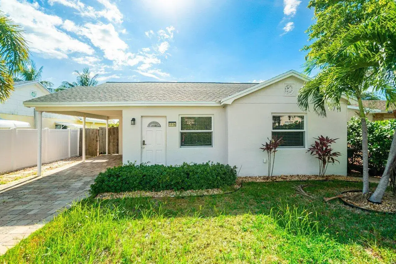 Residential Income for sale at 1114 S M Street, FL 33460