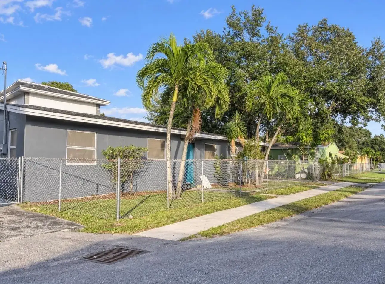 Residential Income for sale at 800 NW 16TH Avenue # 2, Fort Lauderdale FL 33311