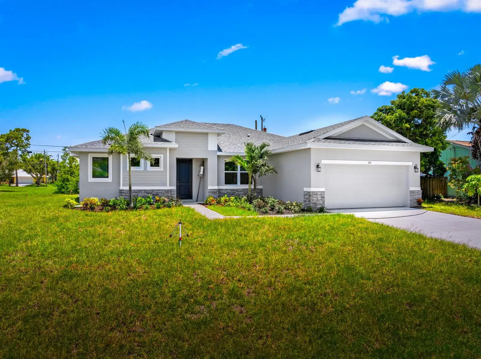 380 SW Kestor Drive, Port St. Lucie FL 34953