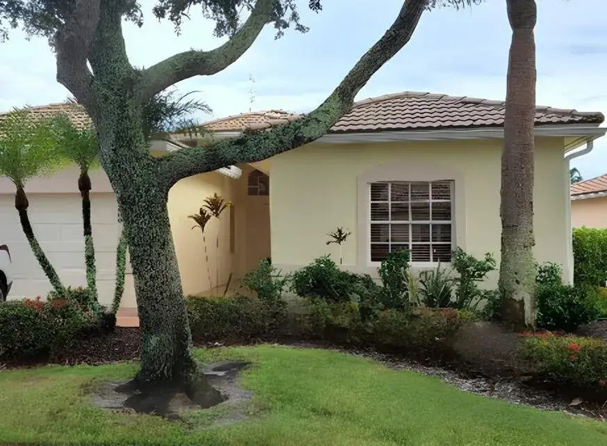 4 bedroom 2 bath Residential for sale at 8600 PINE CAY, West Palm Beach FL 33411