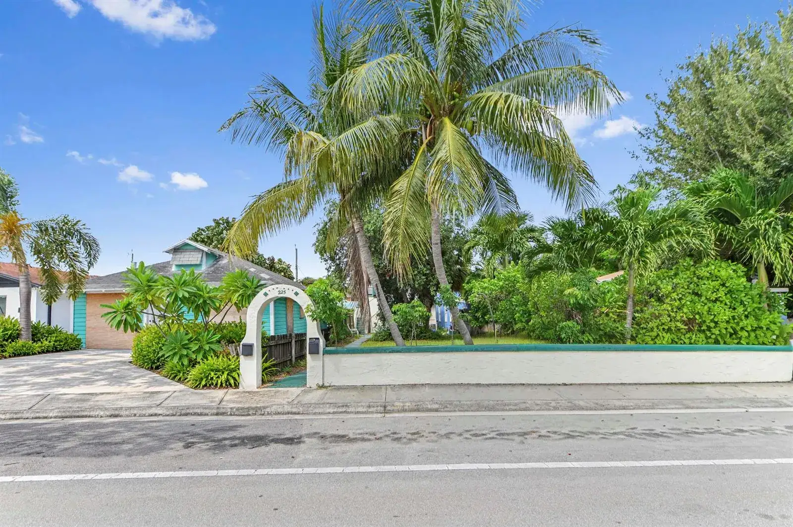 Residential Income for sale at 225 N M Street # 1, FL 33460
