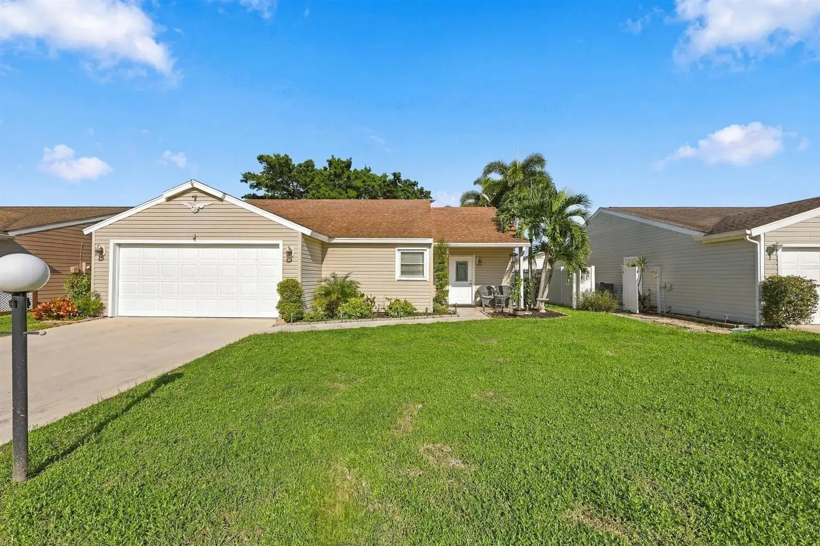 3 bedroom 2 bath Residential for sale at 5215 W Canal Circle, Lake Worth FL 33467