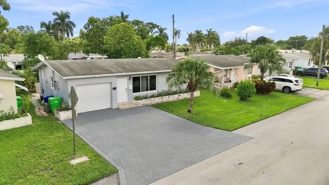 2294 NW 81ST Terrace, Sunrise FL 33322