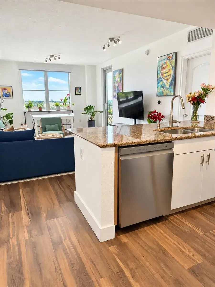 2 bedroom 2 bath Residential for sale at 1830 Radius Drive # 708, Hollywood FL 33020