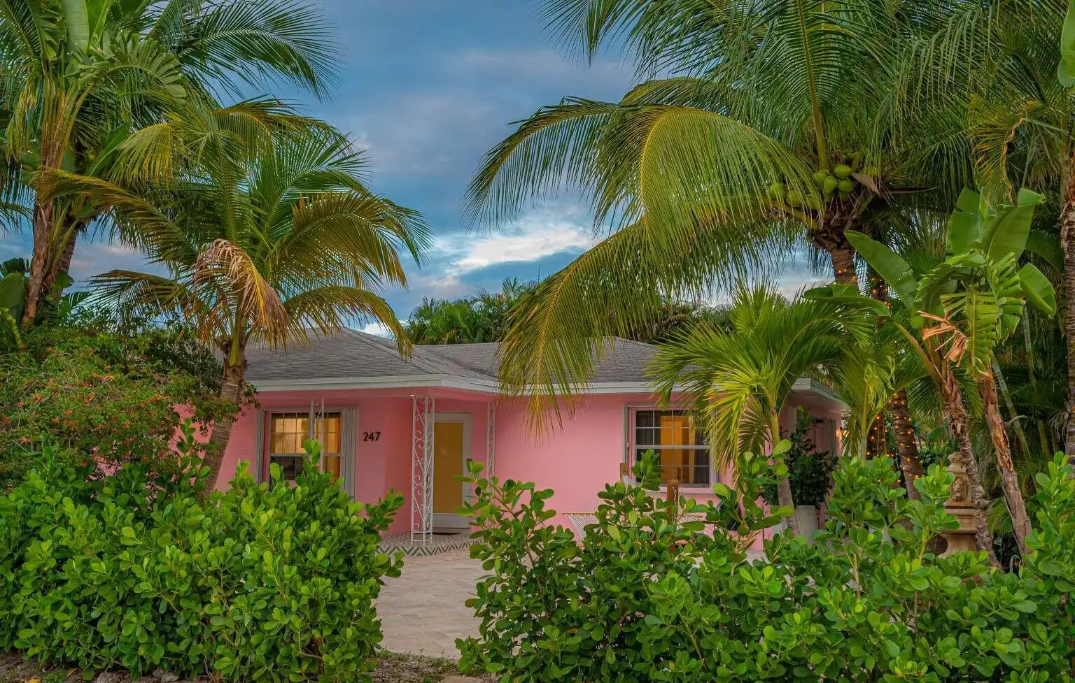 3 bedroom 2 bath Residential for sale at 247 SE 3RD Avenue, Delray Beach FL 33483