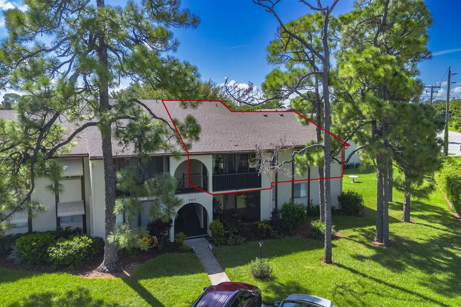 2 bedroom 2 bath Residential for sale at 106 LAKE PINE Circle # 2, FL 33463