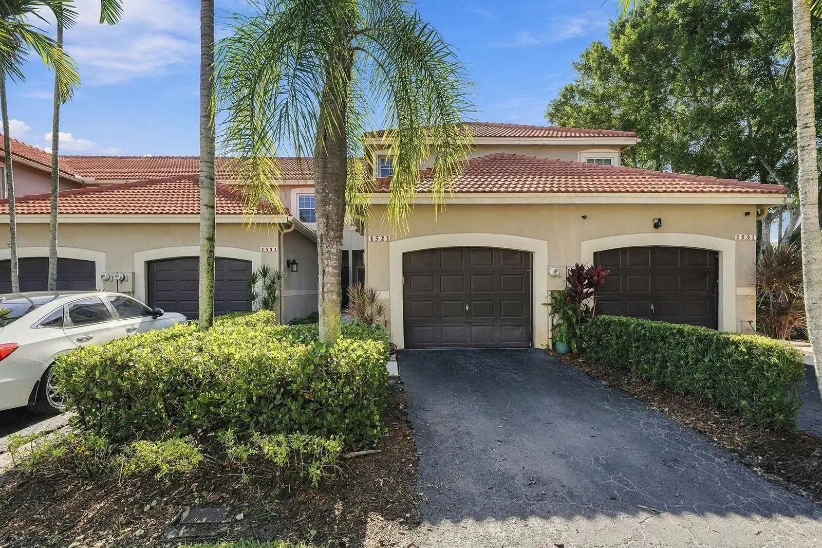 3 bedroom 2 bath Residential for sale at 1521 Sorrento Drive # 1521, Weston FL 33326