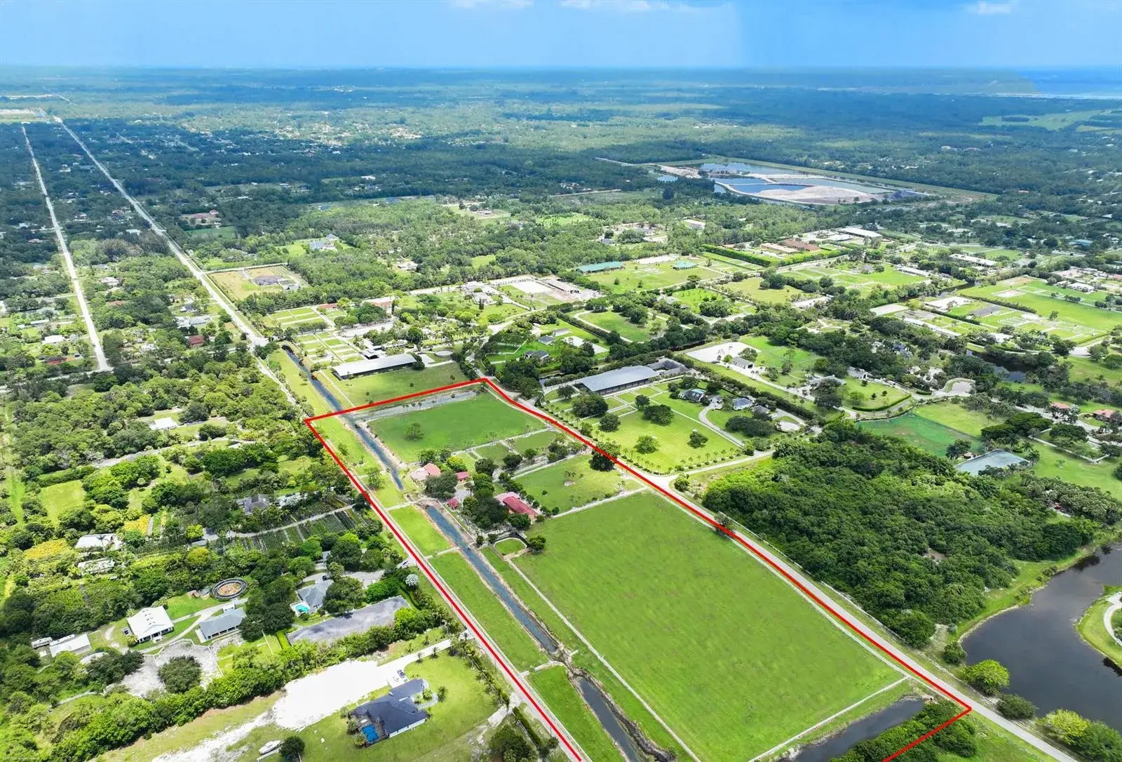 4 bedroom 3 bath Residential for sale at 3516 Hanover Circle, Loxahatchee FL 33470