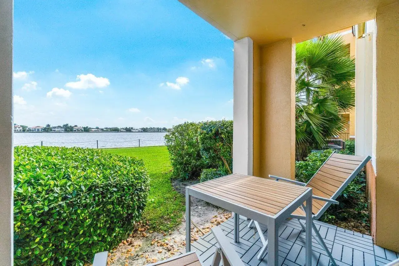 2 bedroom 1 bath Residential for sale at 180 YACHT CLUB Way # 102, Hypoluxo FL 33462