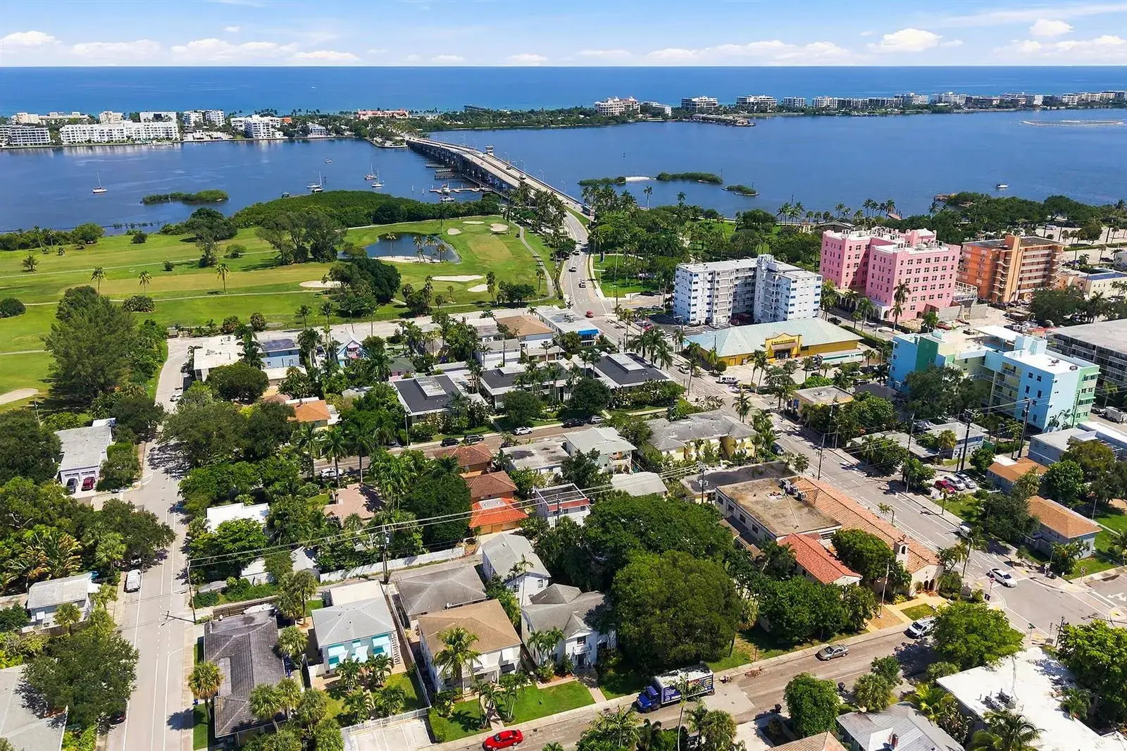 2 bedroom 2 bath Residential for sale at 113 N Lakeside Drive, FL 33460