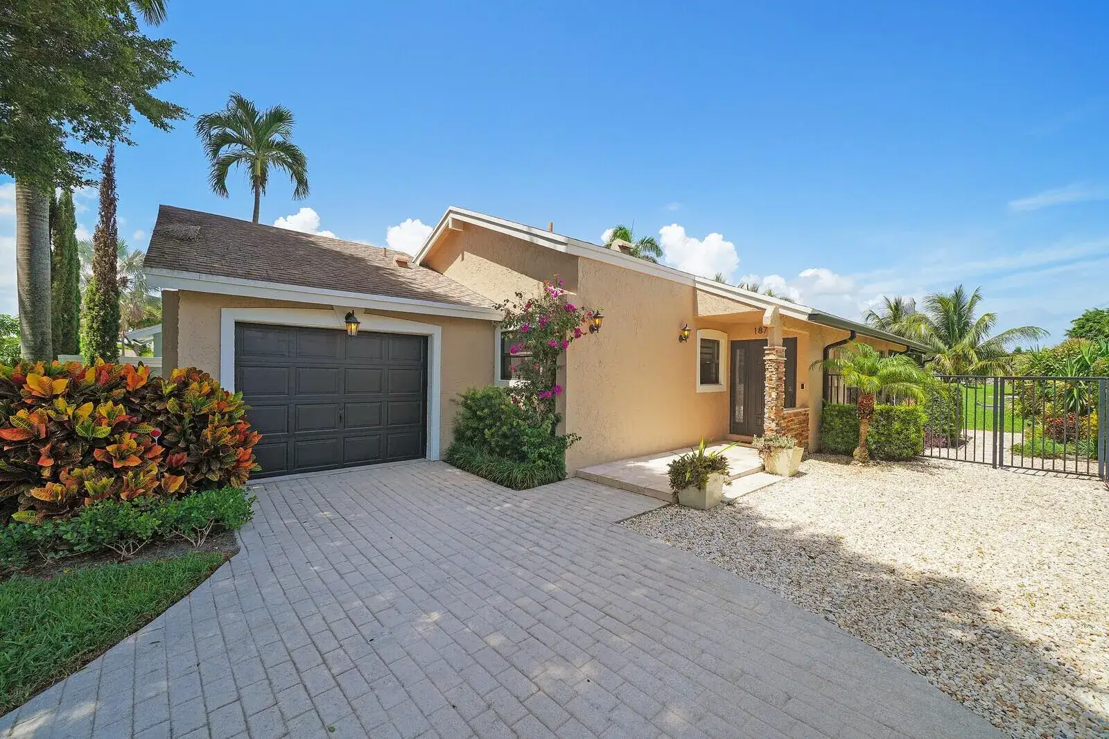 2 bedroom 2 bath Residential for sale at 1875 NW 10th Street, Delray Beach FL 33445