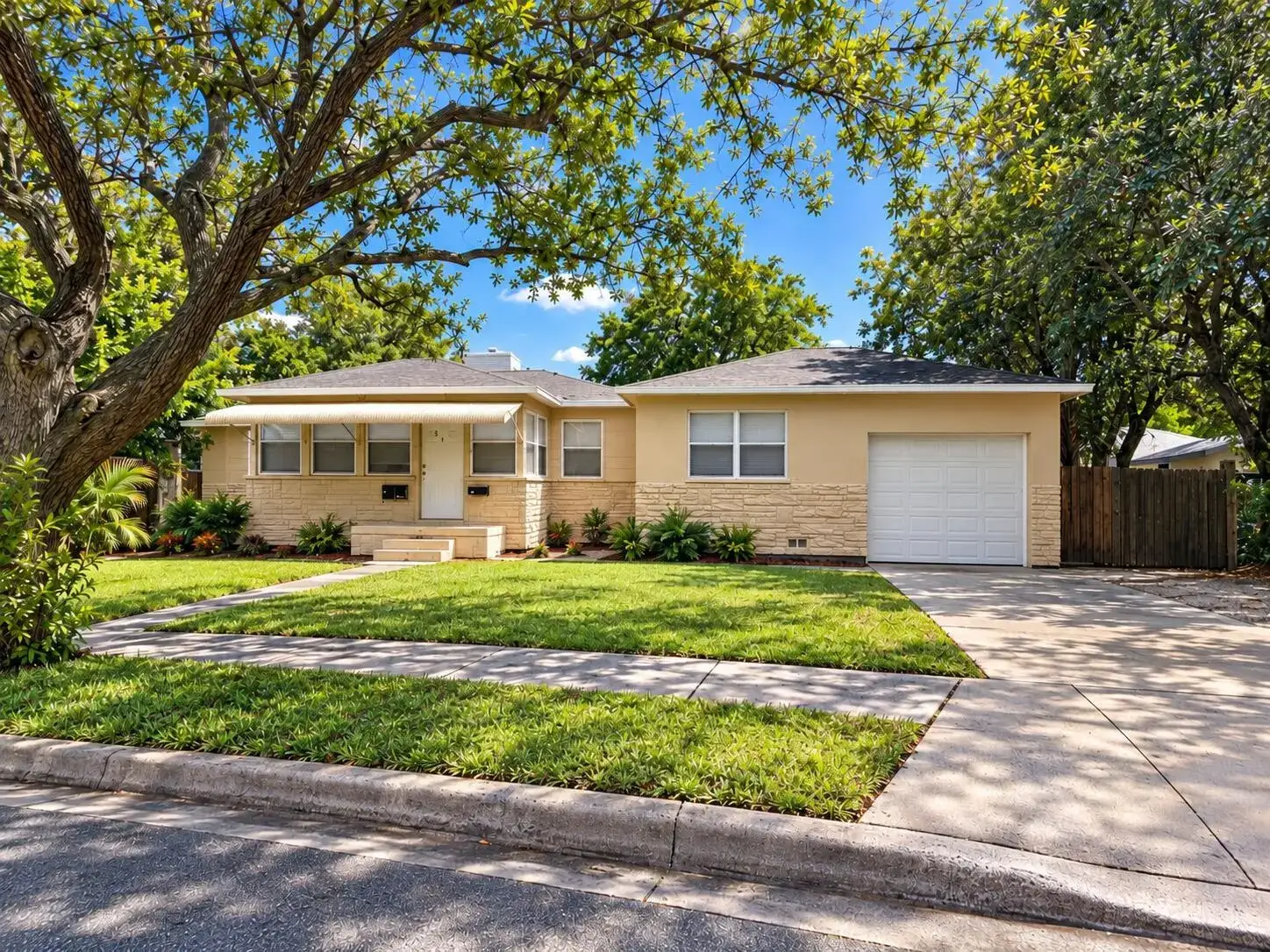 3 bedroom 3 bath Residential for sale at 5014 SPRUCE Avenue, West Palm Beach FL 33407