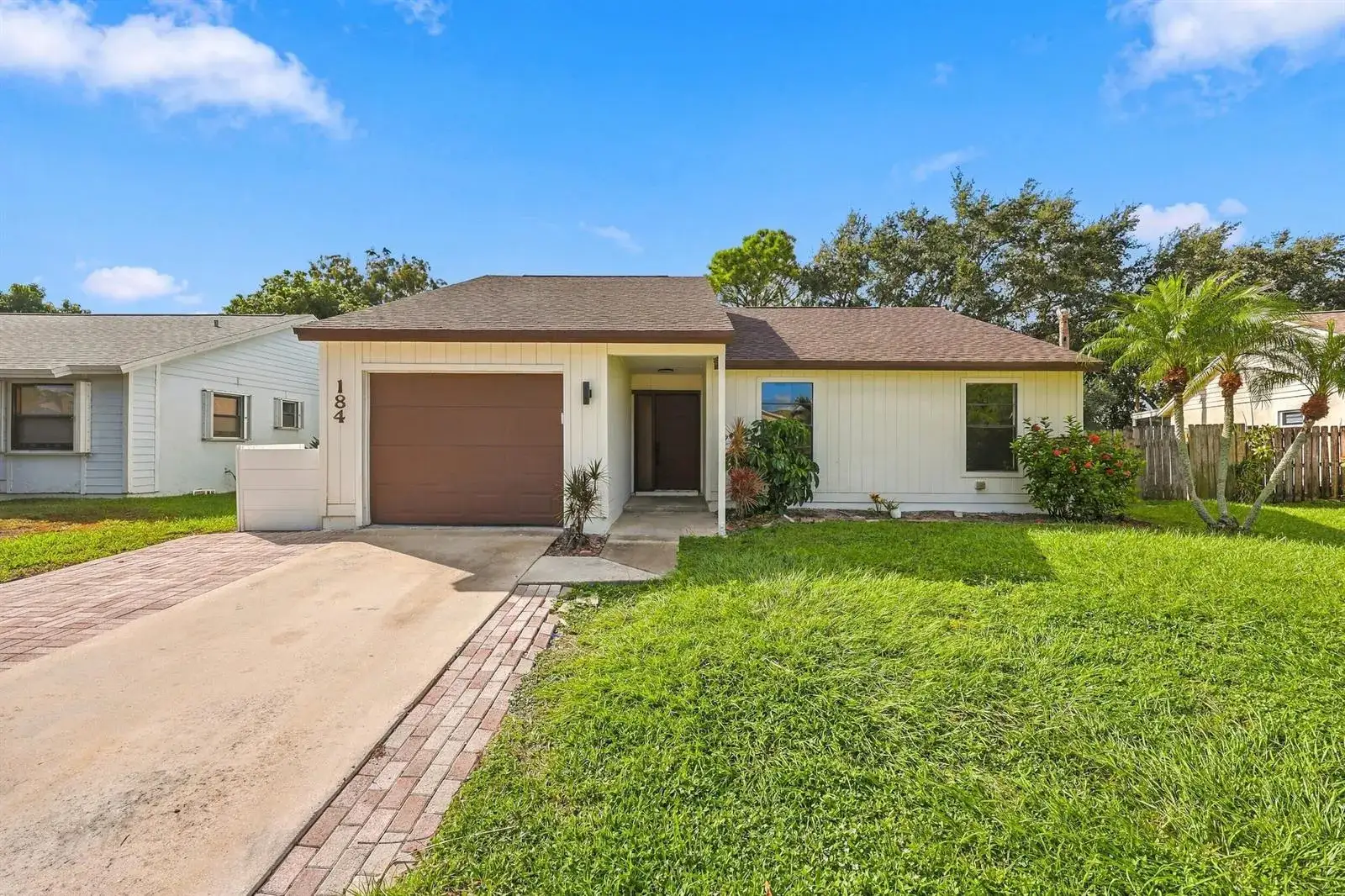 3 bedroom 2 bath Residential for sale at 184 GREENTREE Circle, Jupiter FL 33458