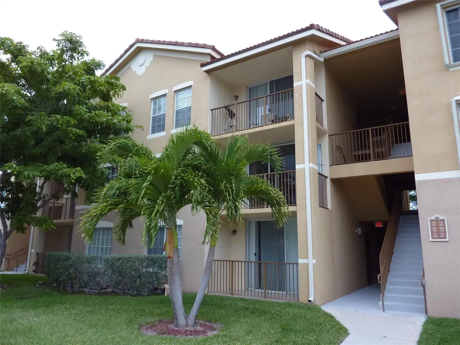 1 bedroom 1 bath Residential Lease for rent at 913 Villa Circle # 913, Boynton Beach FL 33435