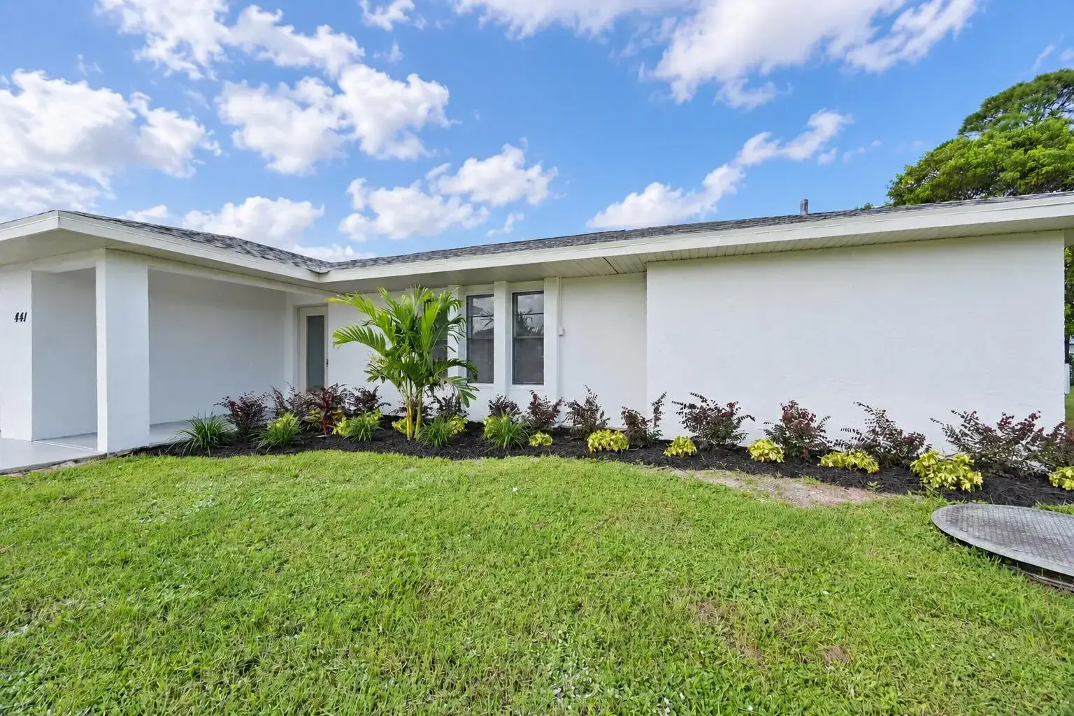 3 bedroom 2 bath Residential for sale at 441 SE Guava Terrace, Port St. Lucie FL 34983