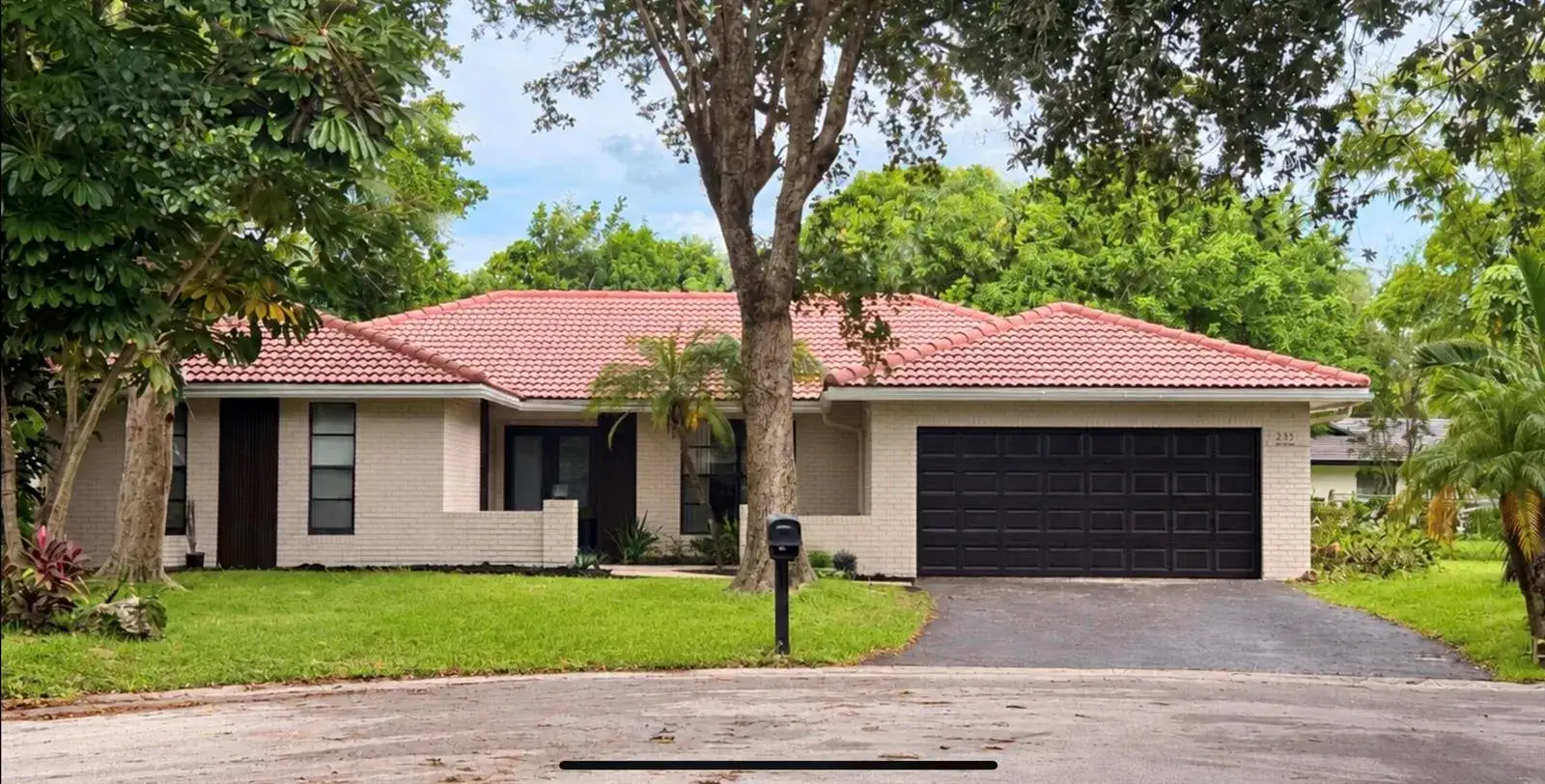 4 bedroom 2 bath Residential for sale at 2151 NW 99TH Way, Coral Springs FL 33071