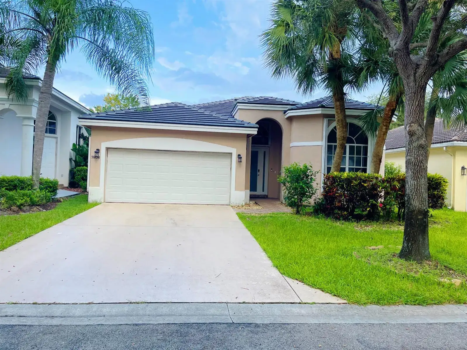 4 bedroom 2 bath Residential for sale at 7808 NW 71ST Way, Parkland FL 33067