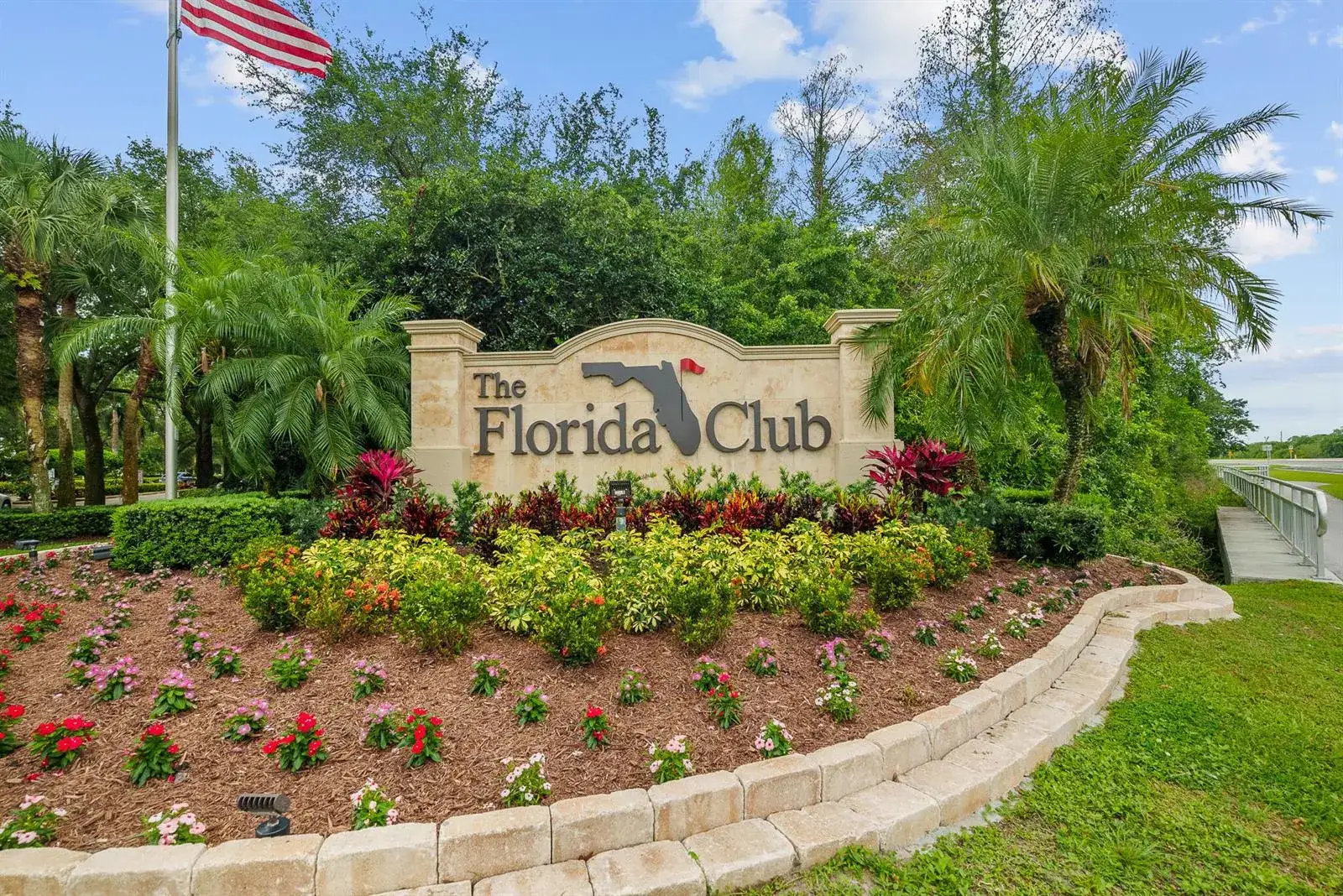 2 bedroom 2 bath Residential for sale at 996 SW BALMORAL Trace, Stuart FL 34997
