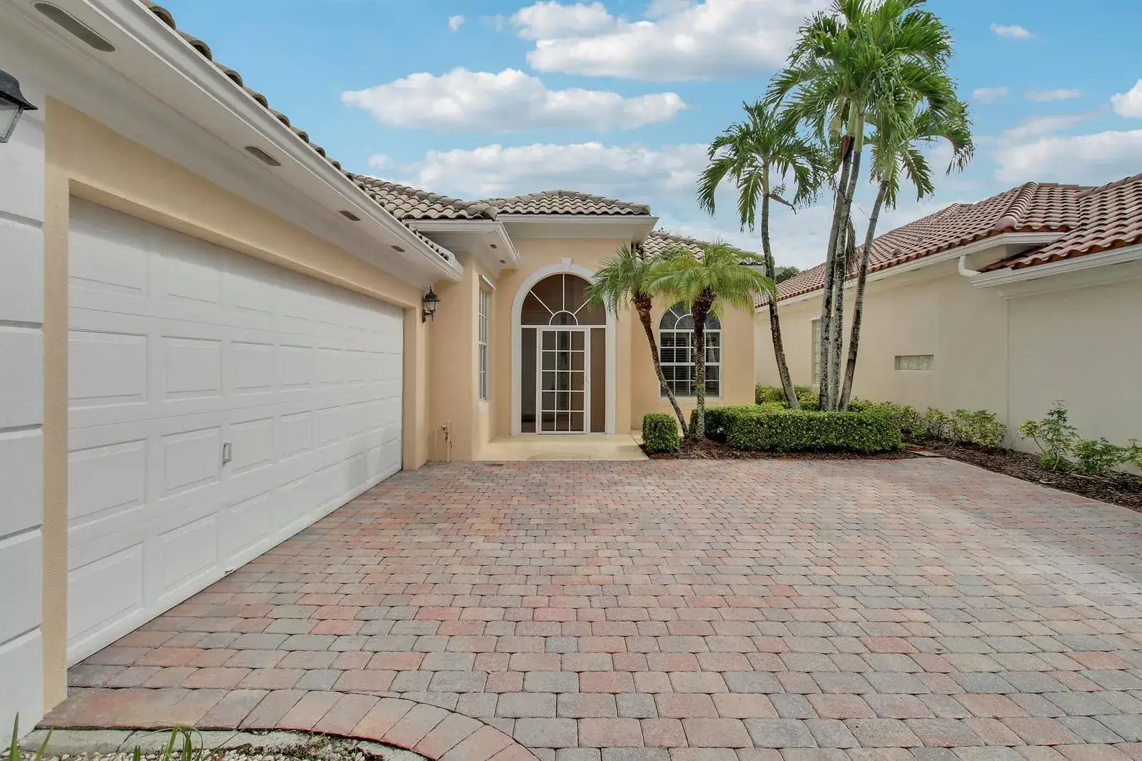 3 bedroom 3 bath Residential for sale at 10755 WHARTON Way, Palm Beach Gardens FL 33412