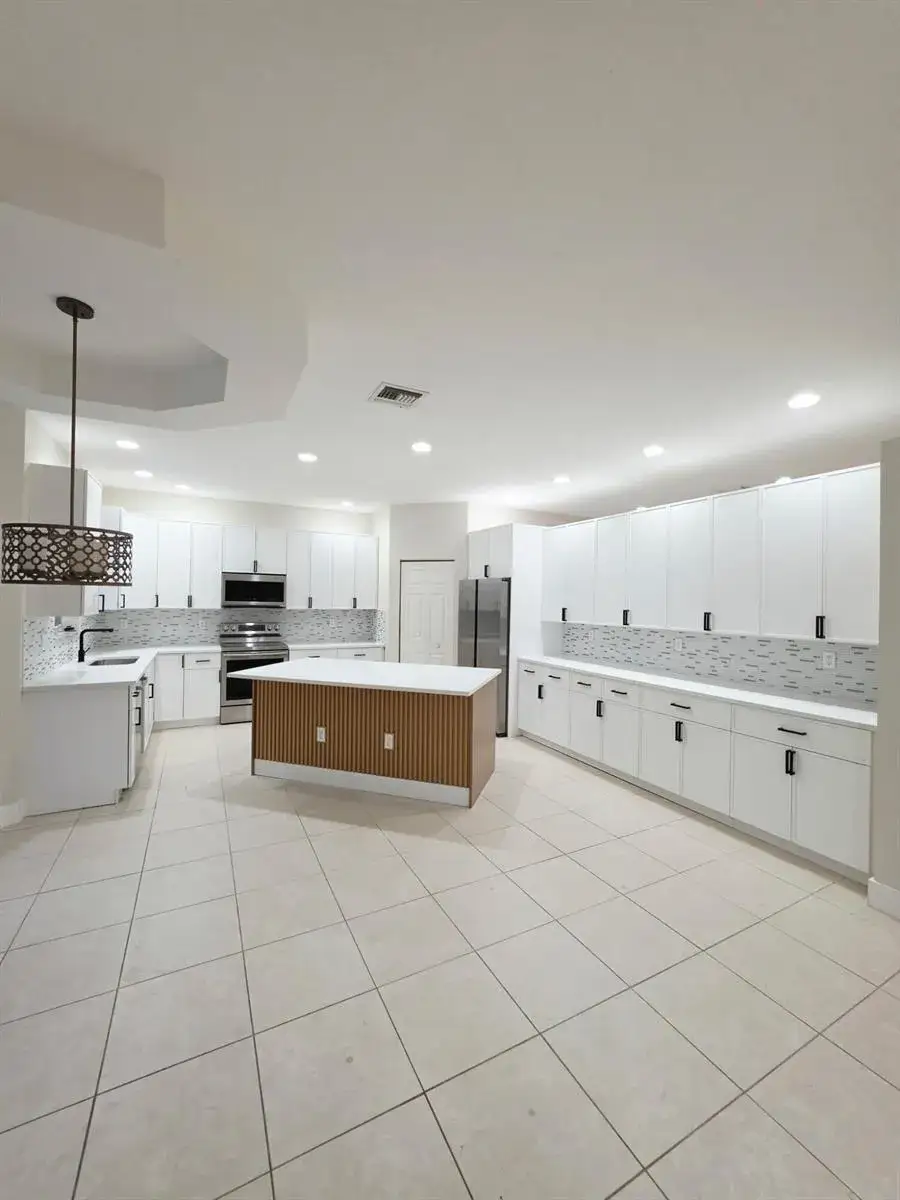 4 bedroom 2 bath Residential for sale at 2956 Shaughnessy Drive, Wellington FL 33414