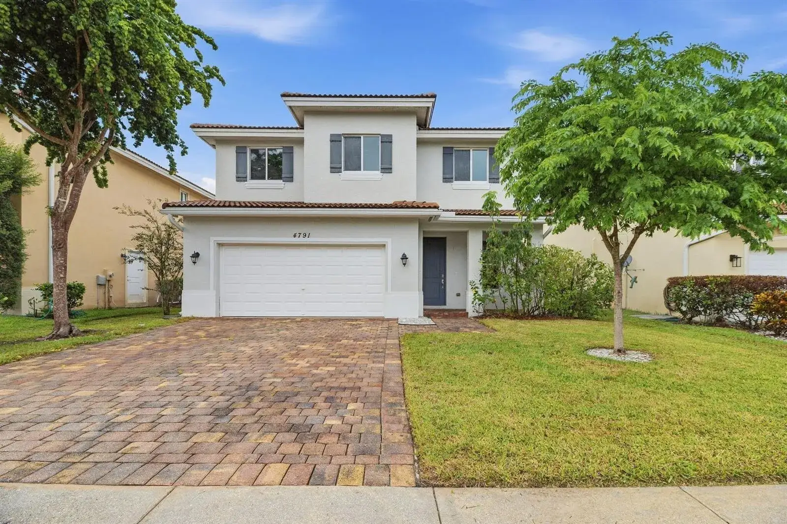 5 bedroom 3 bath Residential for sale at 4791 Foxtail Palm Court, FL 33463