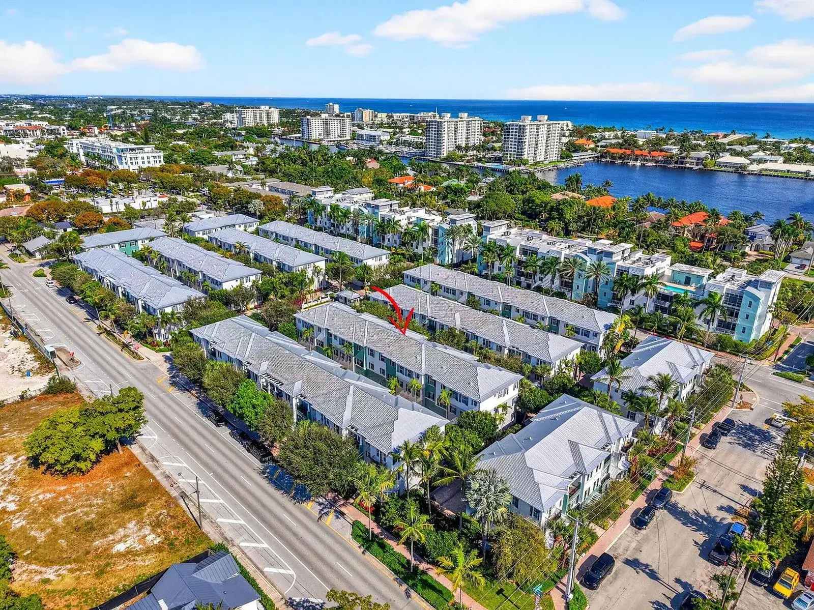 3 bedroom 3 bath Residential for sale at 361 W Mallory Circle, Delray Beach FL 33483