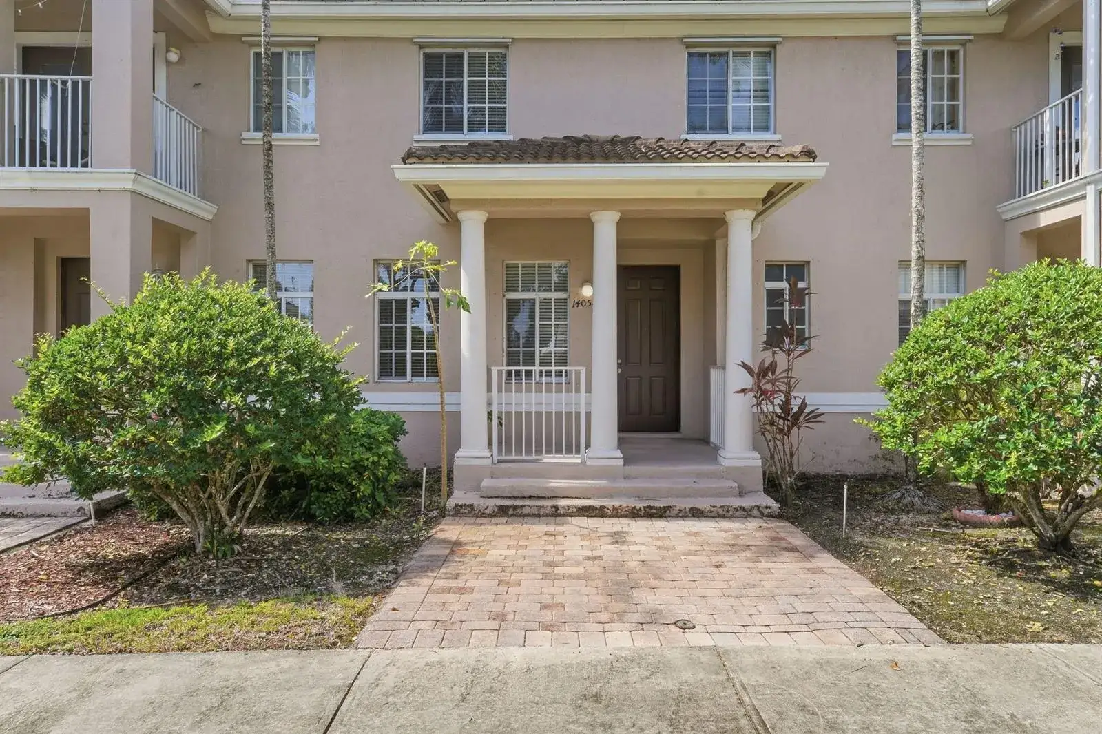 3 bedroom 2 bath Residential for sale at 14052 SW 272ND Street, Homestead FL 33032