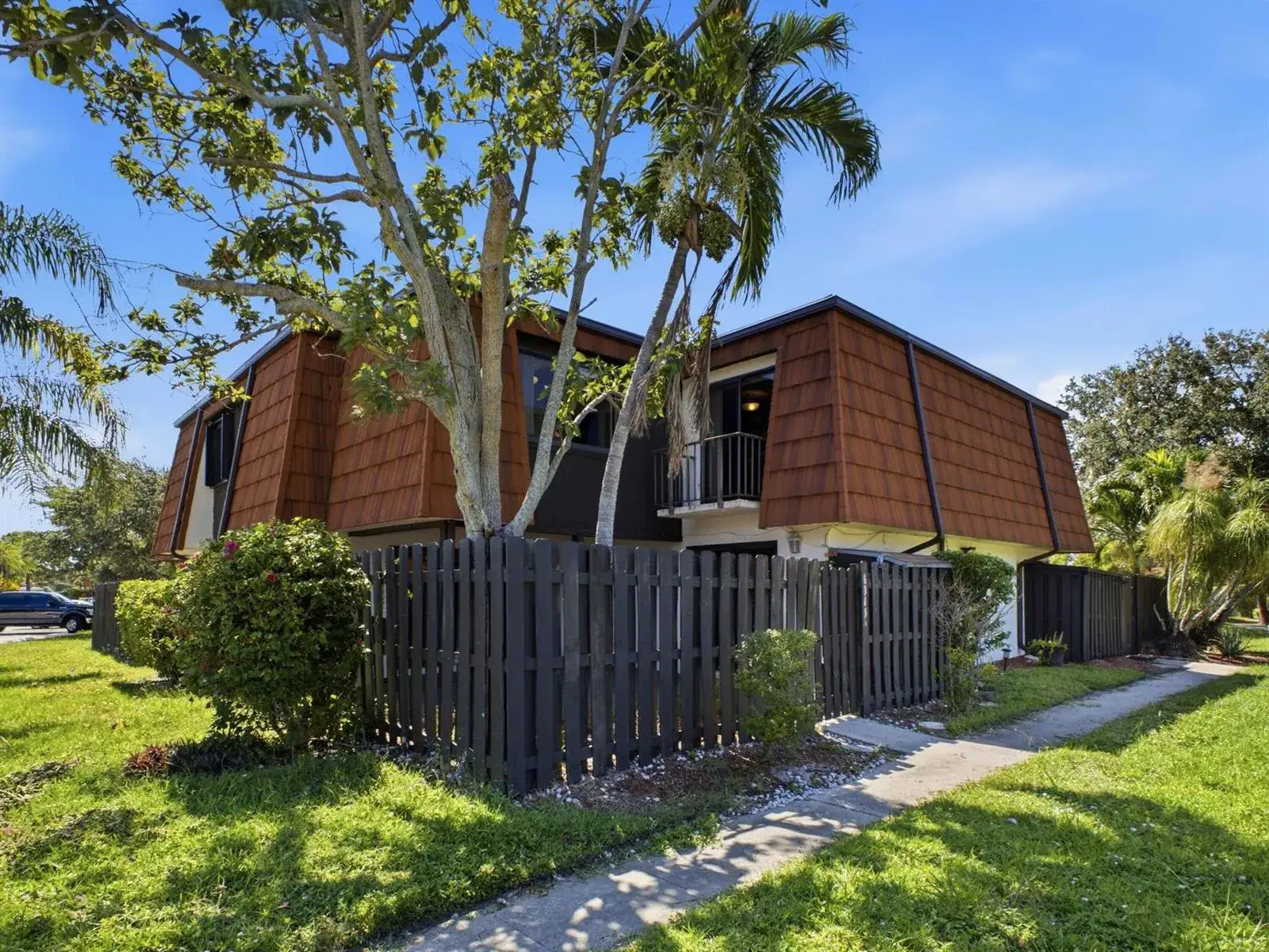 3 bedroom 2 bath Residential for sale at 6345 RED PINE Lane # A, FL 33415