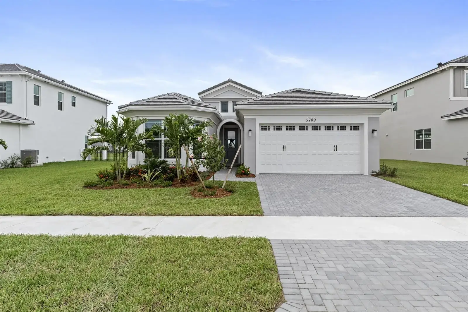 3 bedroom 2 bath Residential for sale at 5709 Bristlecone Commons, Westlake FL 33470