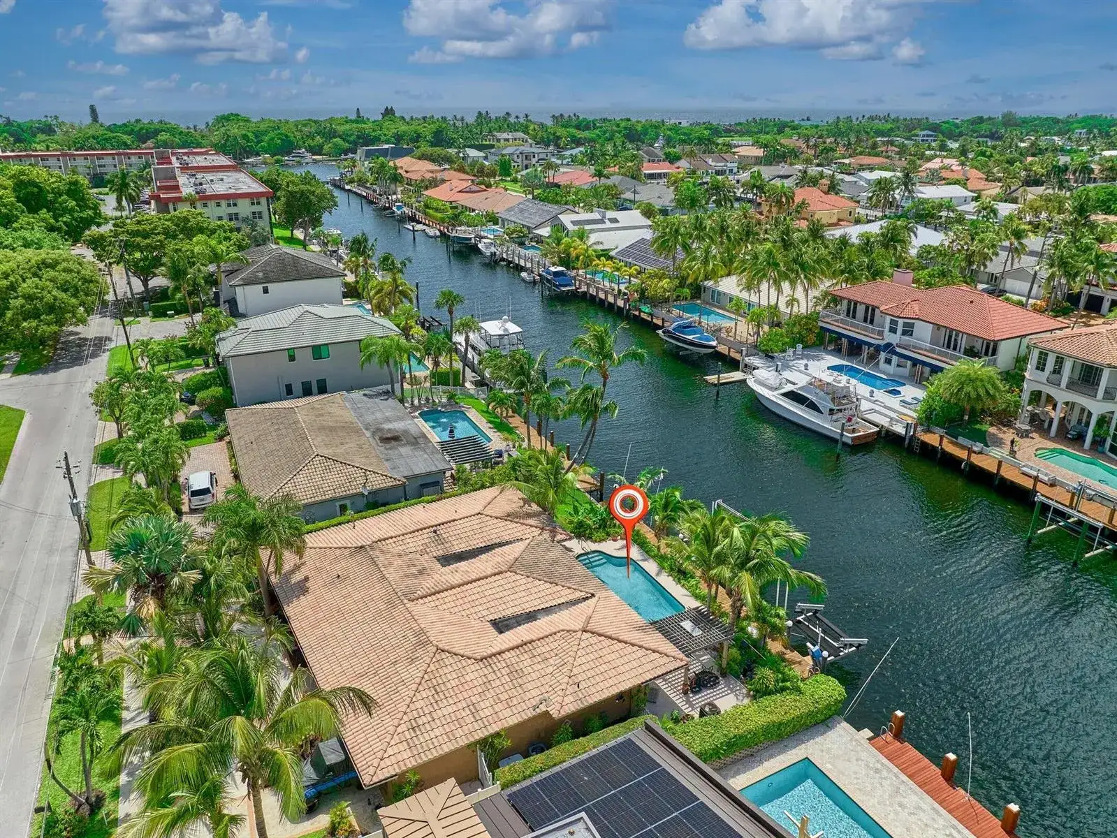 2810 NE 48th Court, Lighthouse Point FL 33064