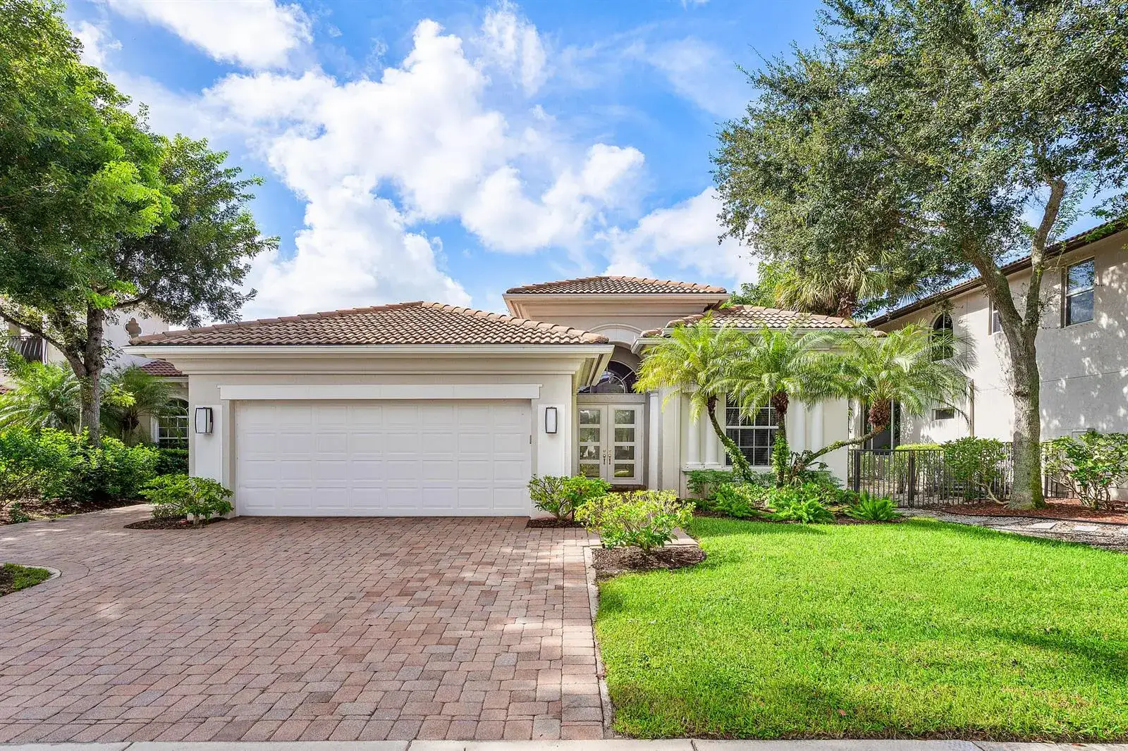 3 bedroom 3 bath Residential for sale at 8138 Valhalla Drive, Delray Beach FL 33446