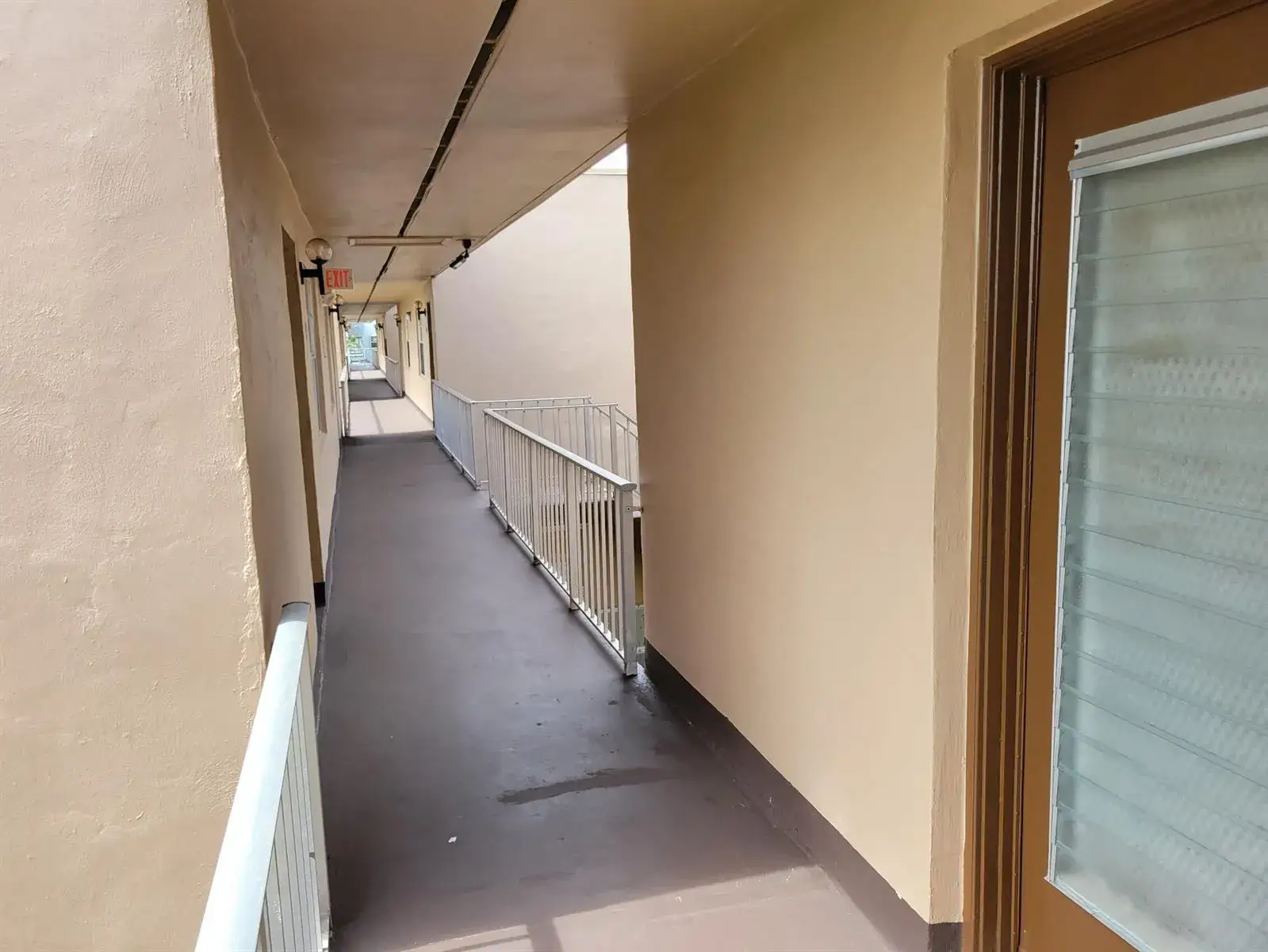 2 bedroom 2 bath Residential for sale at 662 Burgundy N, Delray Beach FL 33484