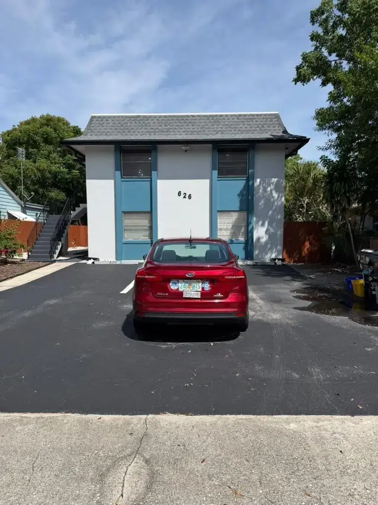1 bedroom 1 bath Residential Lease for rent at 626 S K Street Apt 3, FL 33460