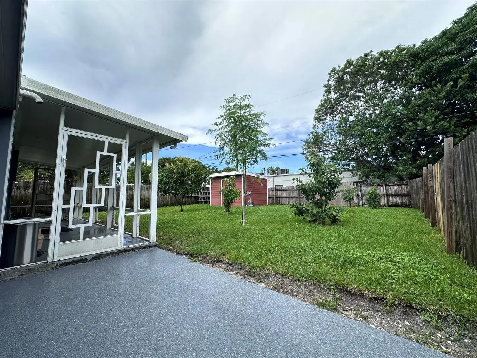 3 bedroom 2 bath Residential for sale at 1013 N C Street, FL 33460