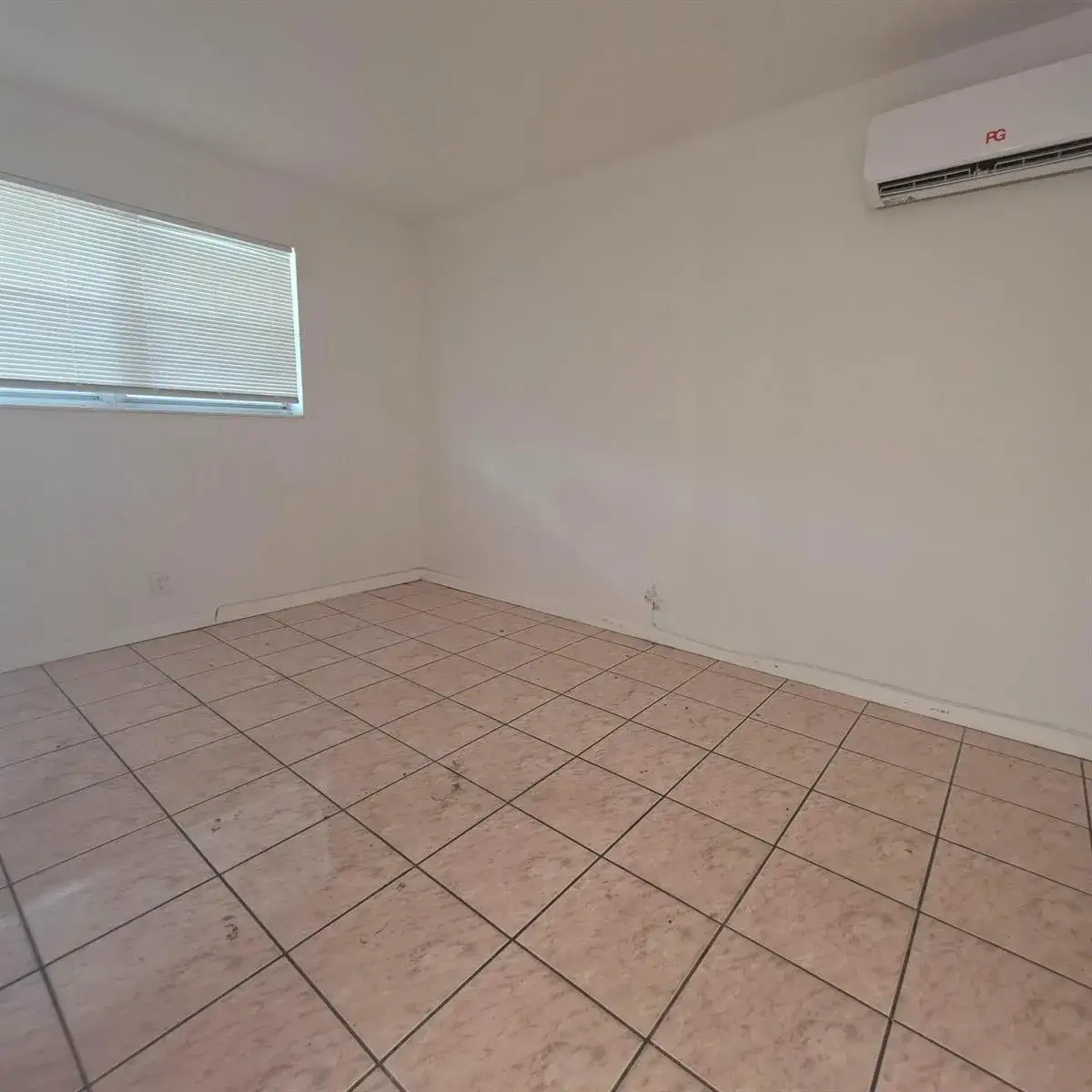 1826 Sherman Street Apt 7, Hollywood FL 33020