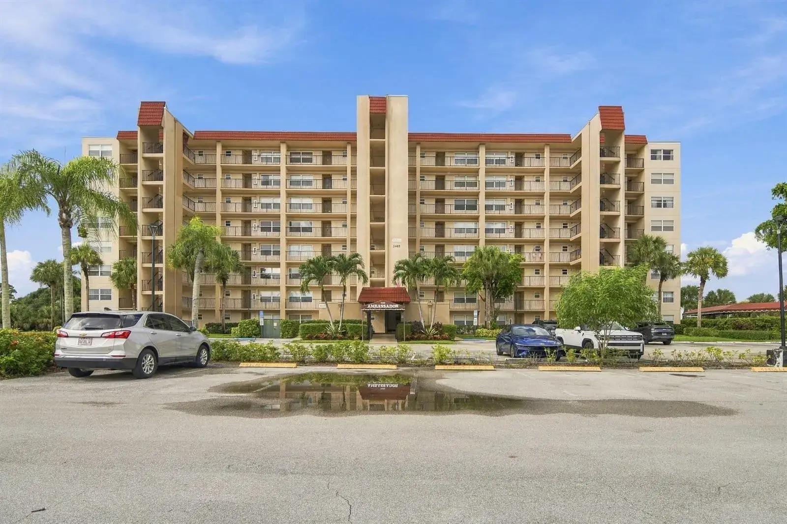 2 bedroom 2 bath Residential for sale at 3465 Via Poinciana # 405, Lake Worth FL 33467